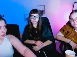 Screen Grab from rosa_melt
