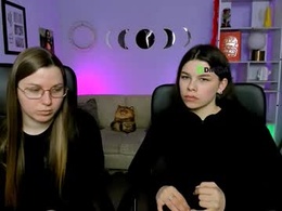 Screen Grab from rosalin_beauty