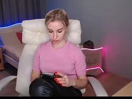 Screen Grab from rose__shine