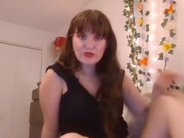 Screen Grab from rosie_woods