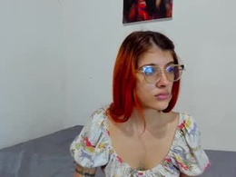 Screen Grab from roxanajames__