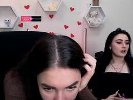 Screen Grab from roxy_bloom_