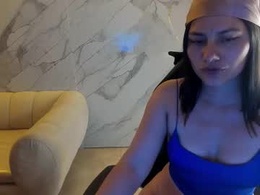 Screen Grab from roxy_luxe_tf