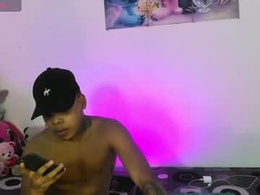 Screen Grab from royals_cum21