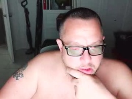 Screen Grab from ryanwiiire1