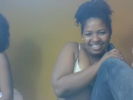 Screen Grab from saandrinez