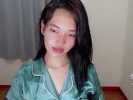 Screen Grab from salva_fuckdoll