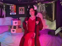 Screen Grab from samanthasayten