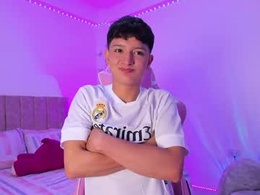 Screen Grab from santi_ll