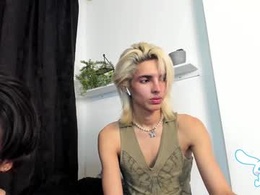 Screen Grab from santy_kitty