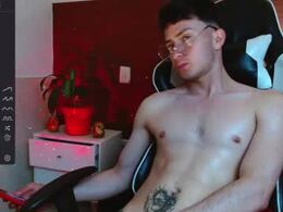 Screen Grab from santyago_taylor