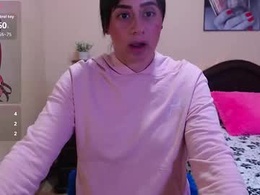 Screen Grab from sara_florez1