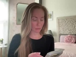 Screen Grab from sarahgiroux86