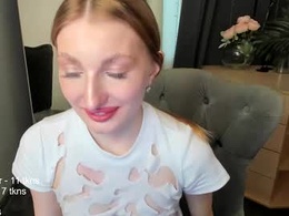 Screen Grab from sarrah_blush