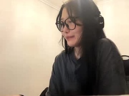 Screen Grab from sary_flame