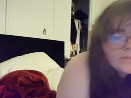 Screen Grab from sassysubmissivee