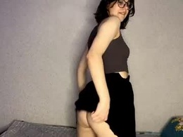 Screen Grab from satin__rosse