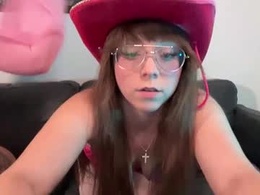 Screen Grab from saucystassie555