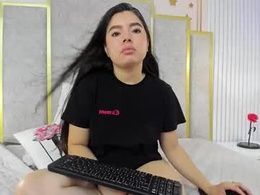 Screen Grab from scarleth_kiss_