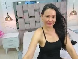 Screen Grab from scarlettwilson_