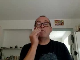 Screen Grab from scbiggersballs