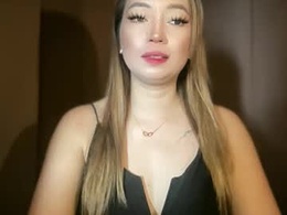 Screen Grab from secretsirenxxx