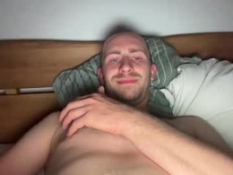 Screen Grab from seducemepleae