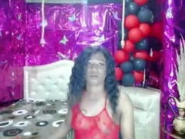 Screen Grab from selenagill_