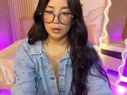 Screen Grab from selestte_tay1