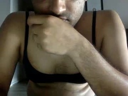 Screen Grab from sexandpussy112