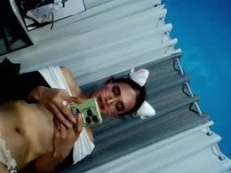 Screen Grab from sexbombfritzel_02