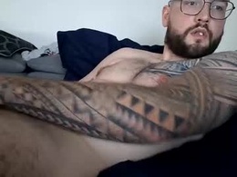 Screen Grab from sexybitex35