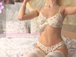 Screen Grab from sexyblondemila