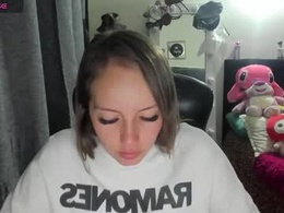 Screen Grab from sexyblondiey