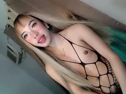 Screen Grab from sexyhorny_jess