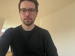 Screen Grab from sexyleo8282