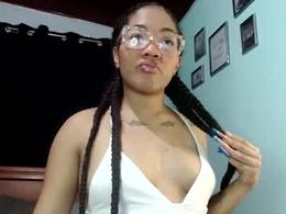 Screen Grab from sexymomm678