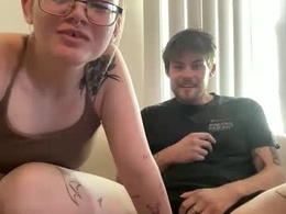 Screen Grab from sexypanda3011