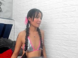 Screen Grab from shanel_white