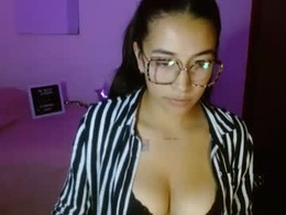 Screen Grab from shantal_d03