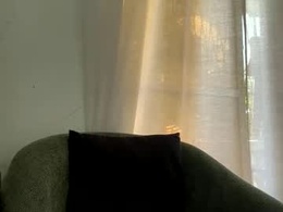 Screen Grab from she_thick_n_sexxy
