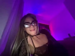 Screen Grab from shemalevalery004_