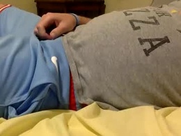 Screen Grab from shybuthorny4u2