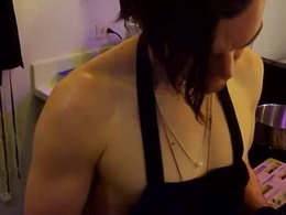 Screen Grab from shyfox92