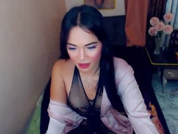 Screen Grab from simplydelicious69