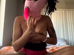 Screen Grab from sirenkisses222