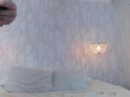 Screen Grab from skailyn_angels