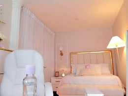 Screen Grab from skinoffire__