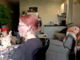 Screen Grab from sleepingkiwigirl