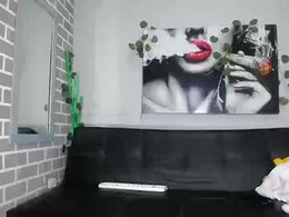 Screen Grab from slimhot_19